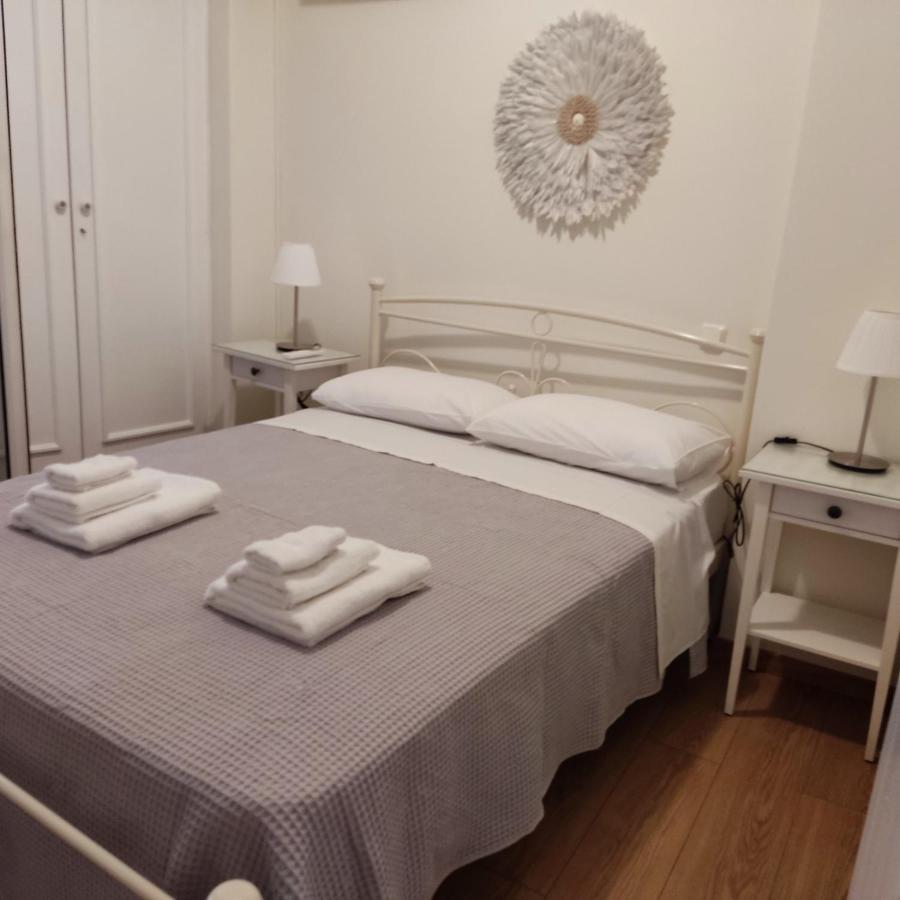 Apartamento Plaka'S Heart Atenas Exterior foto